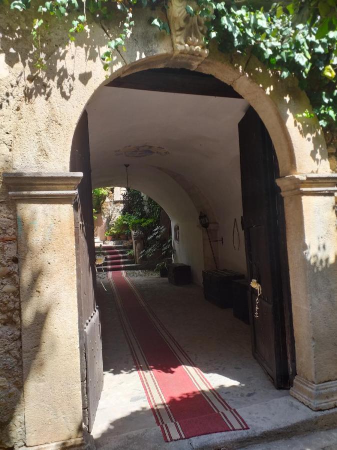 Palazzo Caracciolo * Gerace